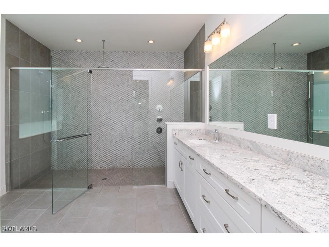 9241 Cayman Drive Naples FL 34114 226010663 image17