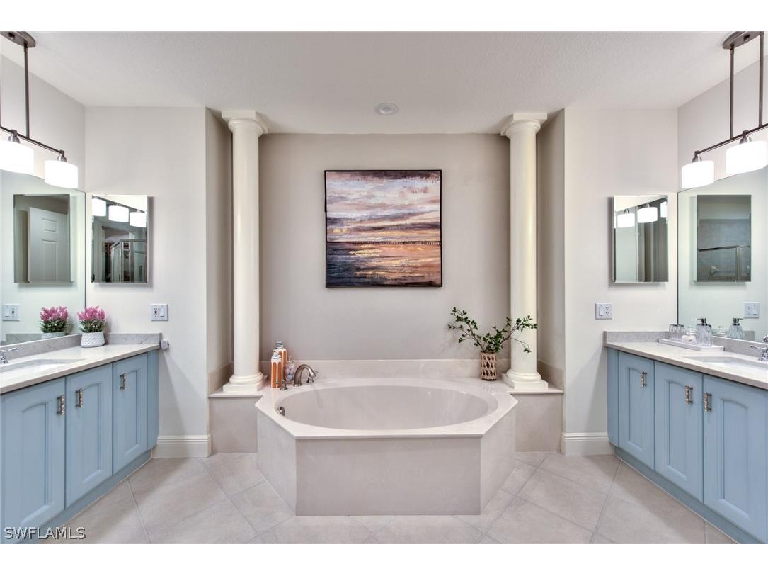 9242 Tesoro Lane #1-102 Naples FL 34114 226011784 image16