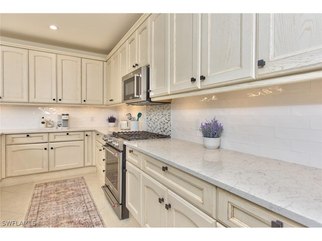 9242 Tesoro Lane #1-102 Naples FL 34114 226011784 image8