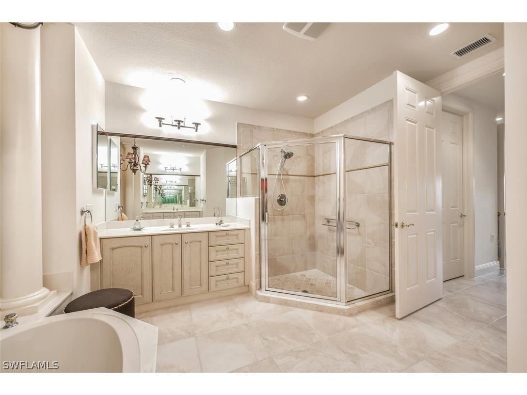 9242 Tesoro Lane #101 Naples FL 34114 226010260 image26