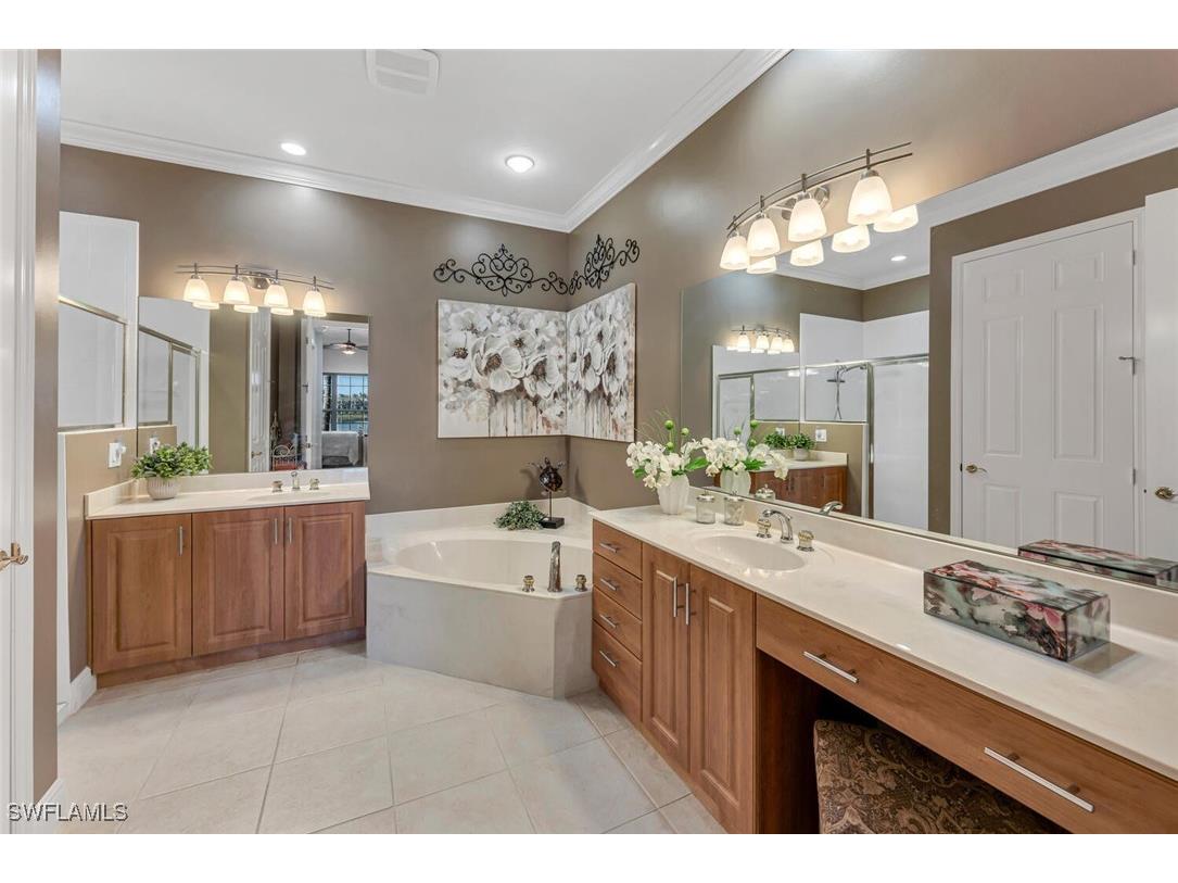 9243 Tesoro Lane #103 Naples FL 34114 225024620 image17