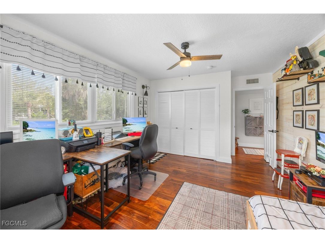 9247 Dimmick Drive Sanibel FL 33957 2025018937 image21