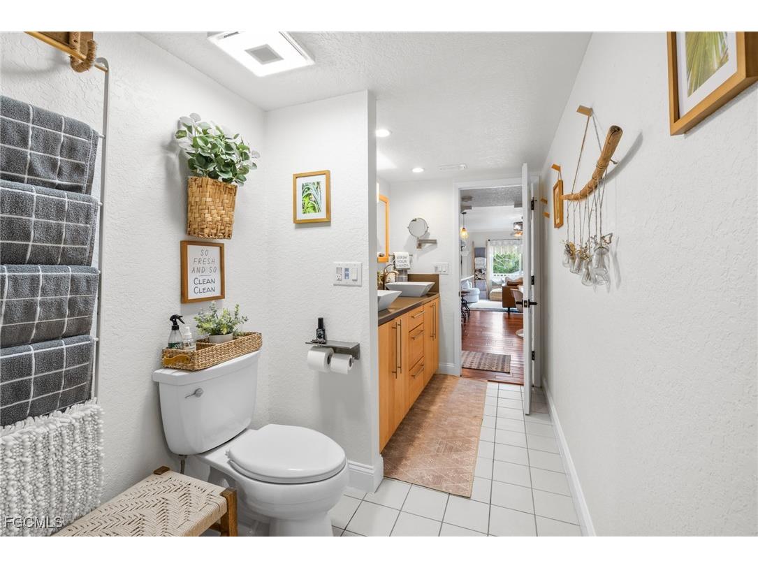 9247 Dimmick Drive Sanibel FL 33957 2025018937 image25