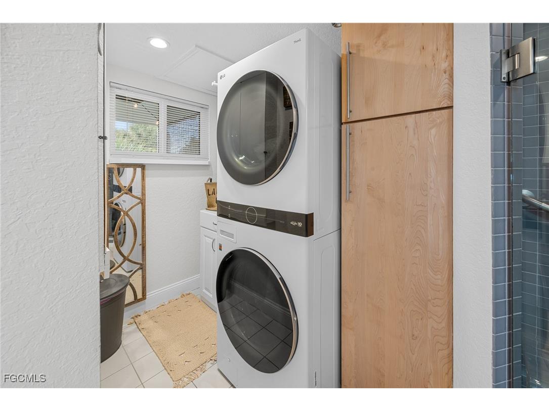 9247 Dimmick Drive Sanibel FL 33957 2025018937 image26