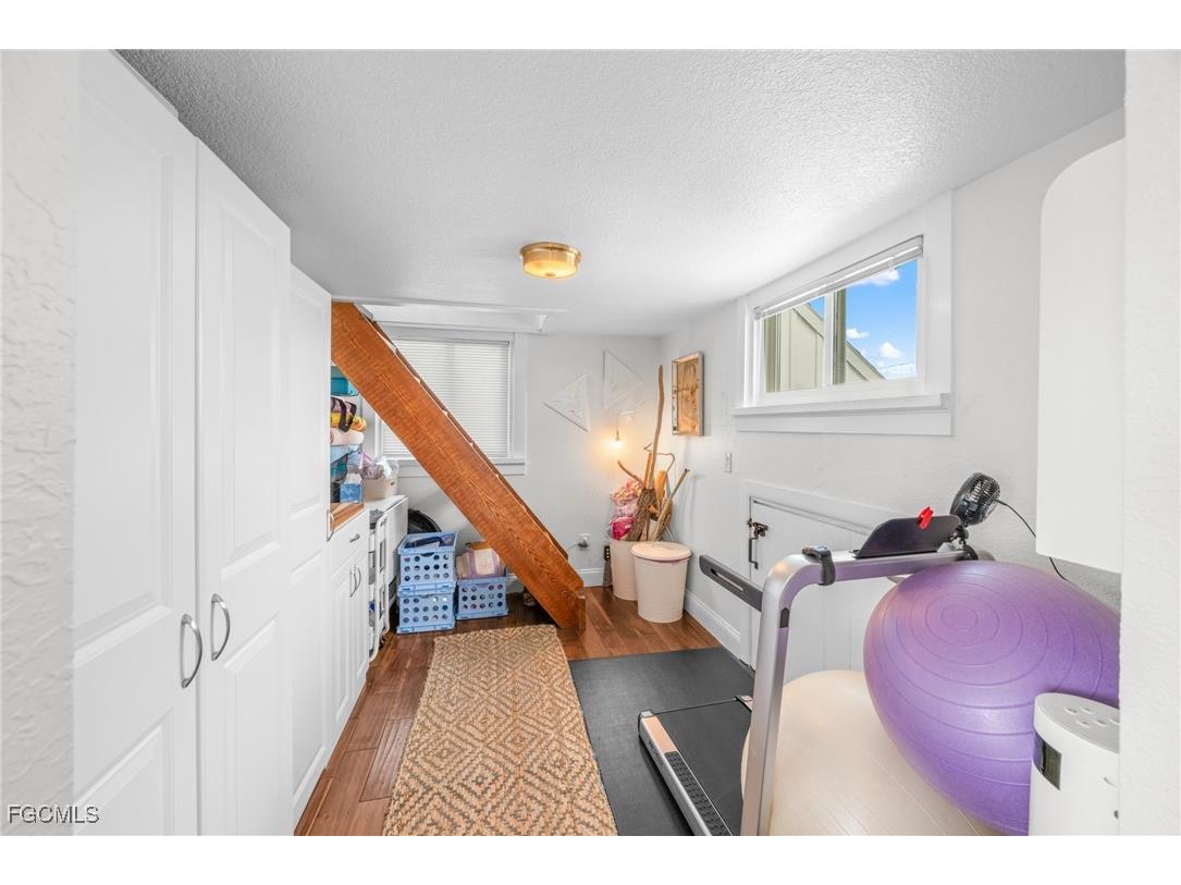 9247 Dimmick Drive Sanibel FL 33957 2025018937 image34