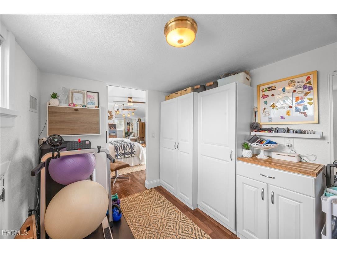 9247 Dimmick Drive Sanibel FL 33957 2025018937 image35