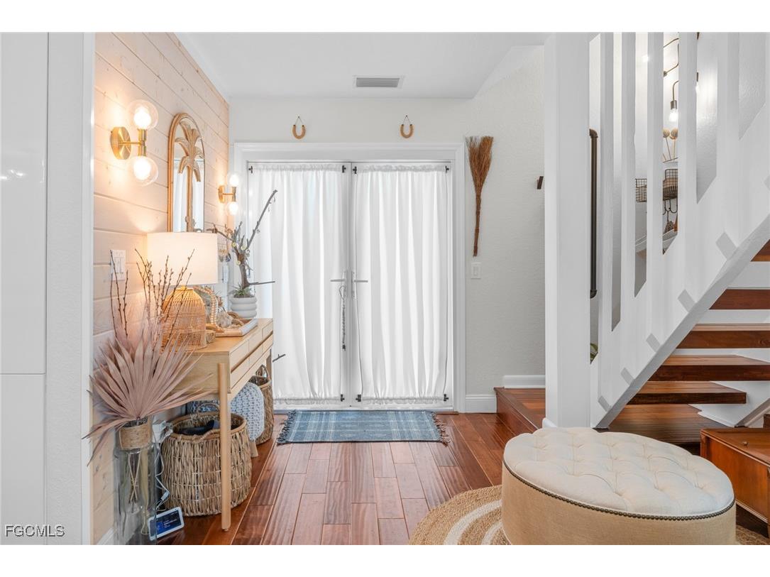 9247 Dimmick Drive Sanibel FL 33957 2025018937 image4