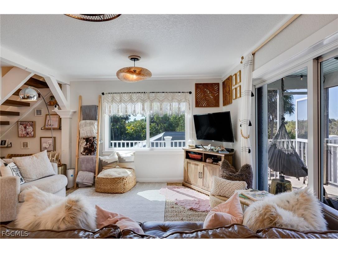 9247 Dimmick Drive Sanibel FL 33957 2026013958 image12