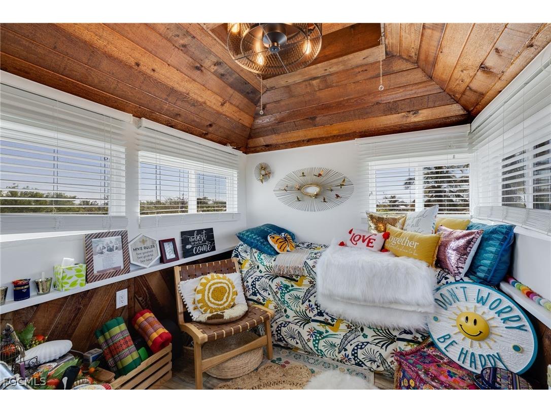 9247 Dimmick Drive Sanibel FL 33957 2026013958 image26