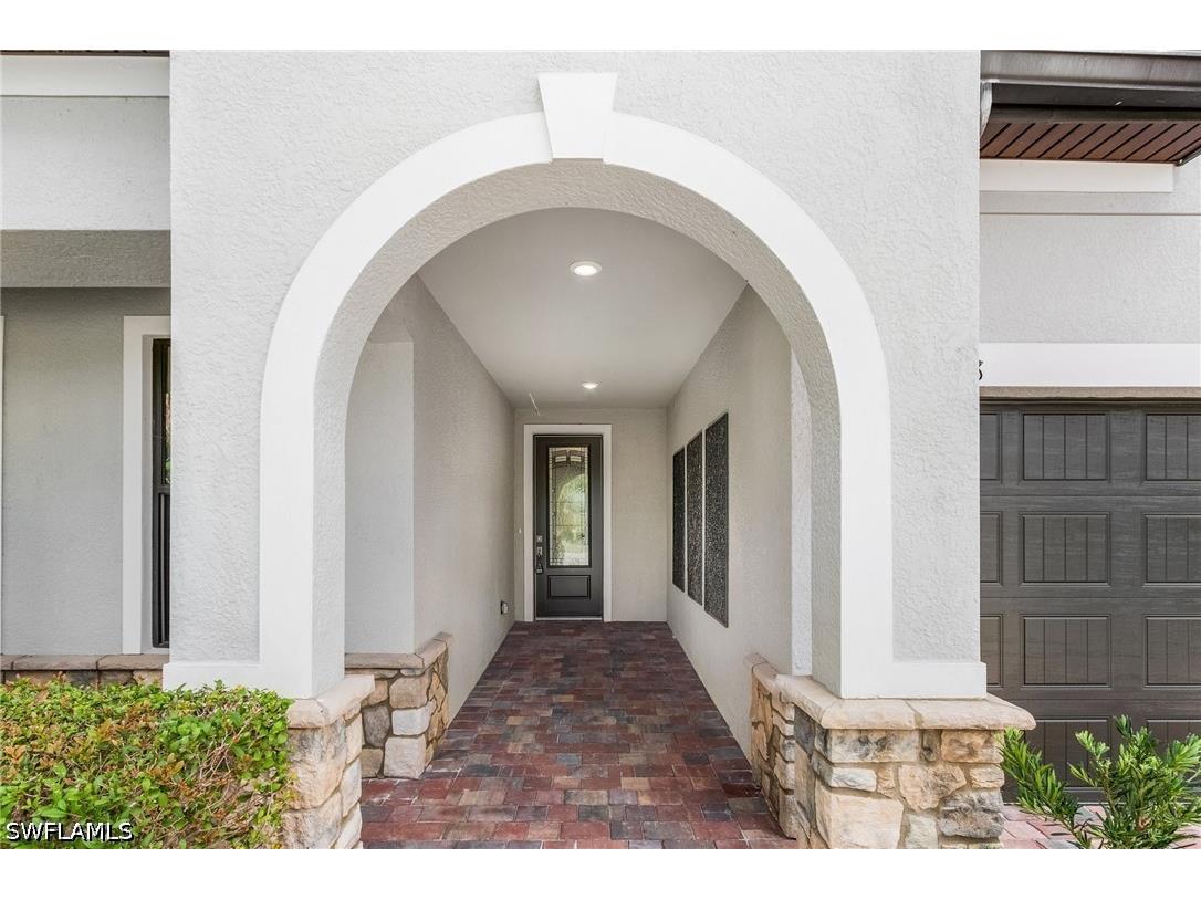 9248 Cormorant Drive Naples FL 34120 226019745 image2