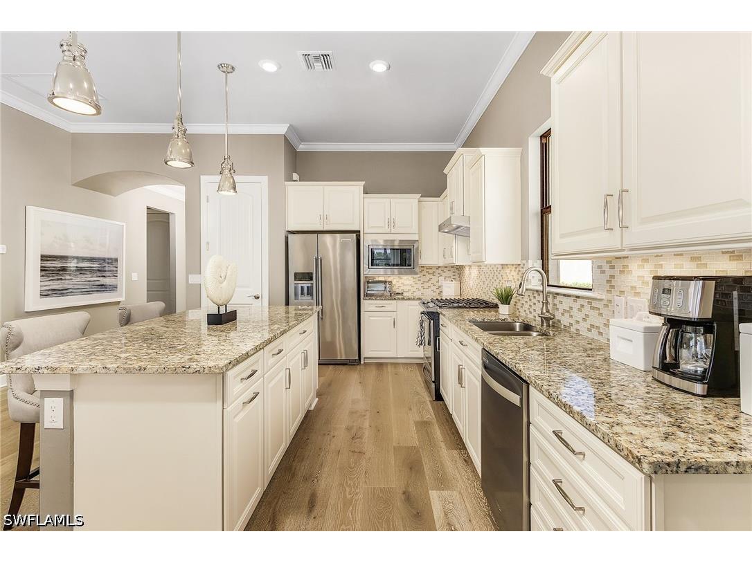 9248 Cormorant Drive Naples FL 34120 226019745 image7