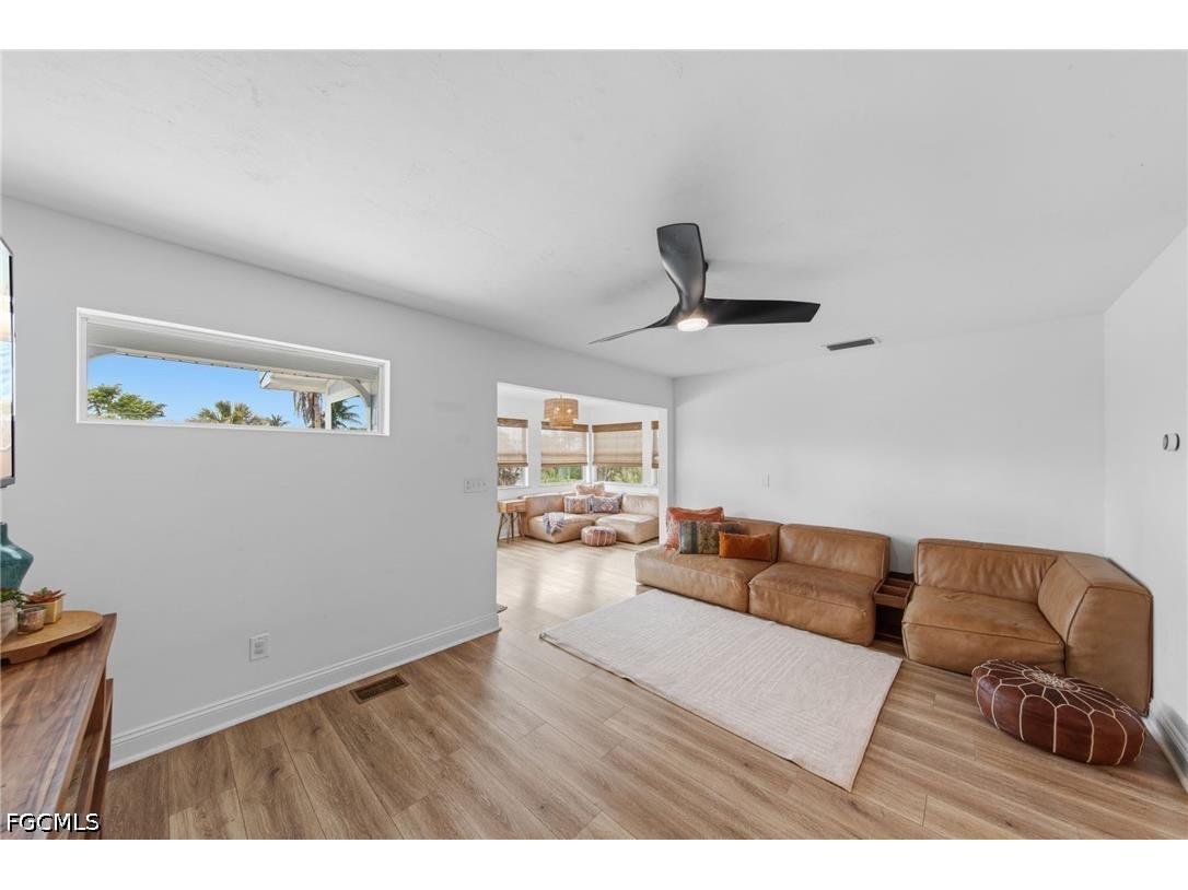 9248 Kincaid Court Sanibel FL 33957 2026015185 image11