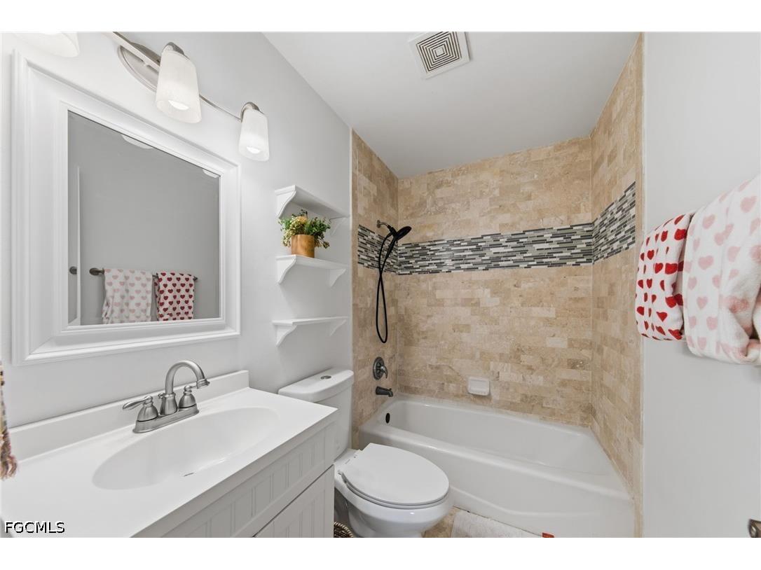 9248 Kincaid Court Sanibel FL 33957 2026015185 image22