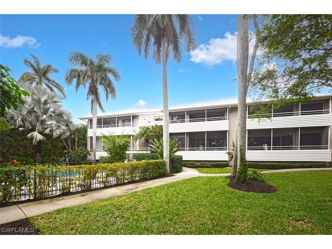 925 8th Avenue S #925 Naples FL 34102 224000158 image1