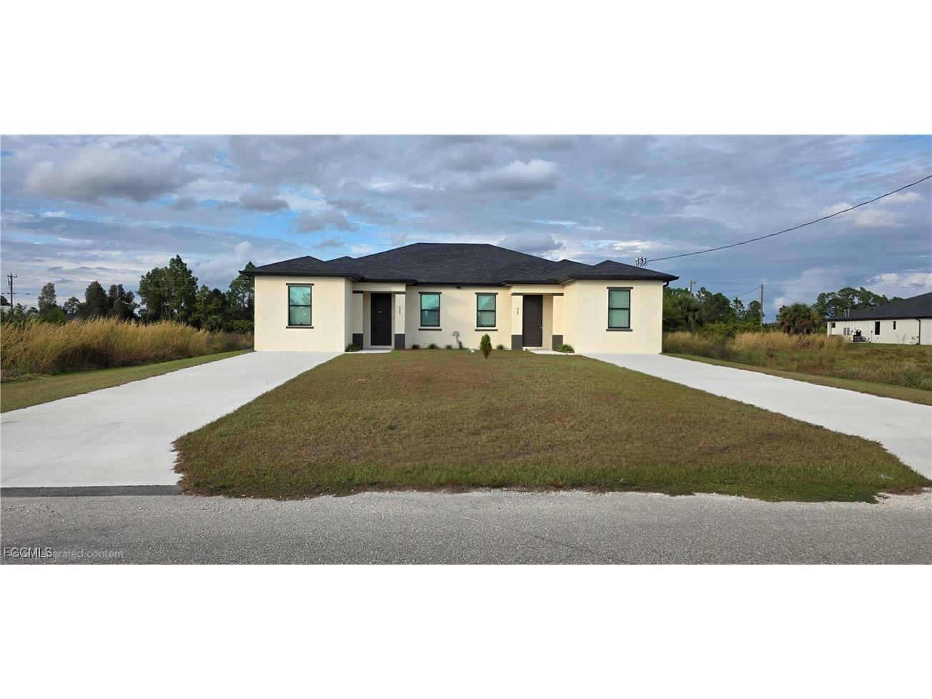 925 Chenault Street Lehigh Acres FL 33974 2025023842 image3