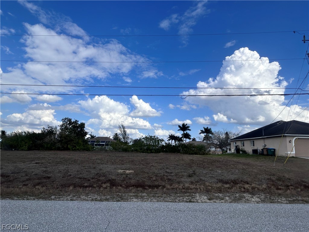 925 NW 3rd Place Cape Coral FL 33993 2026011103 image3