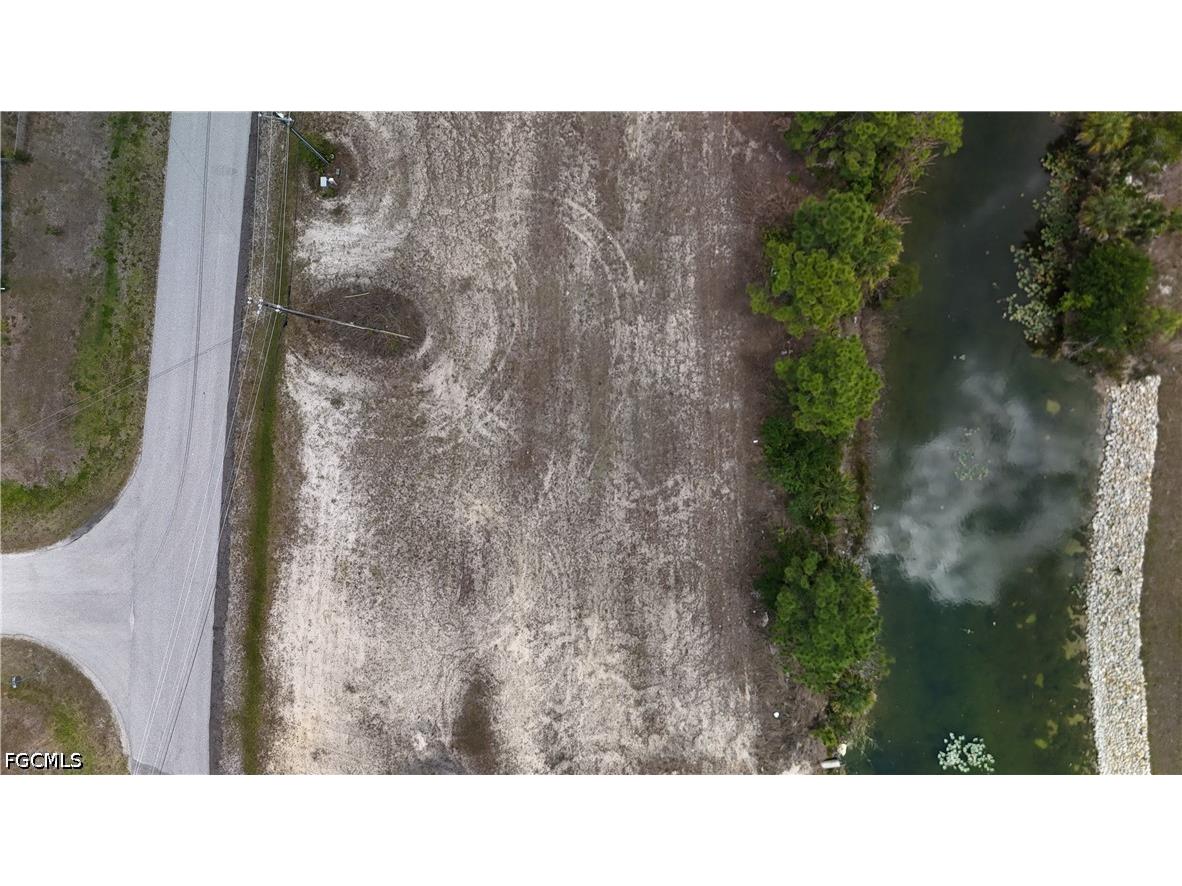 925 NW 3rd Place Cape Coral FL 33993 2026011103 image8
