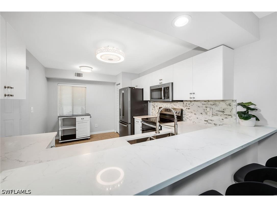 925 New Waterford Drive #104 Naples FL 34104 226021583 image10