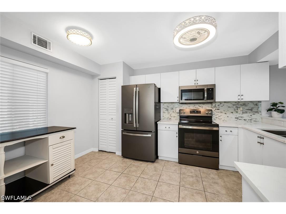 925 New Waterford Drive #104 Naples FL 34104 226021583 image9