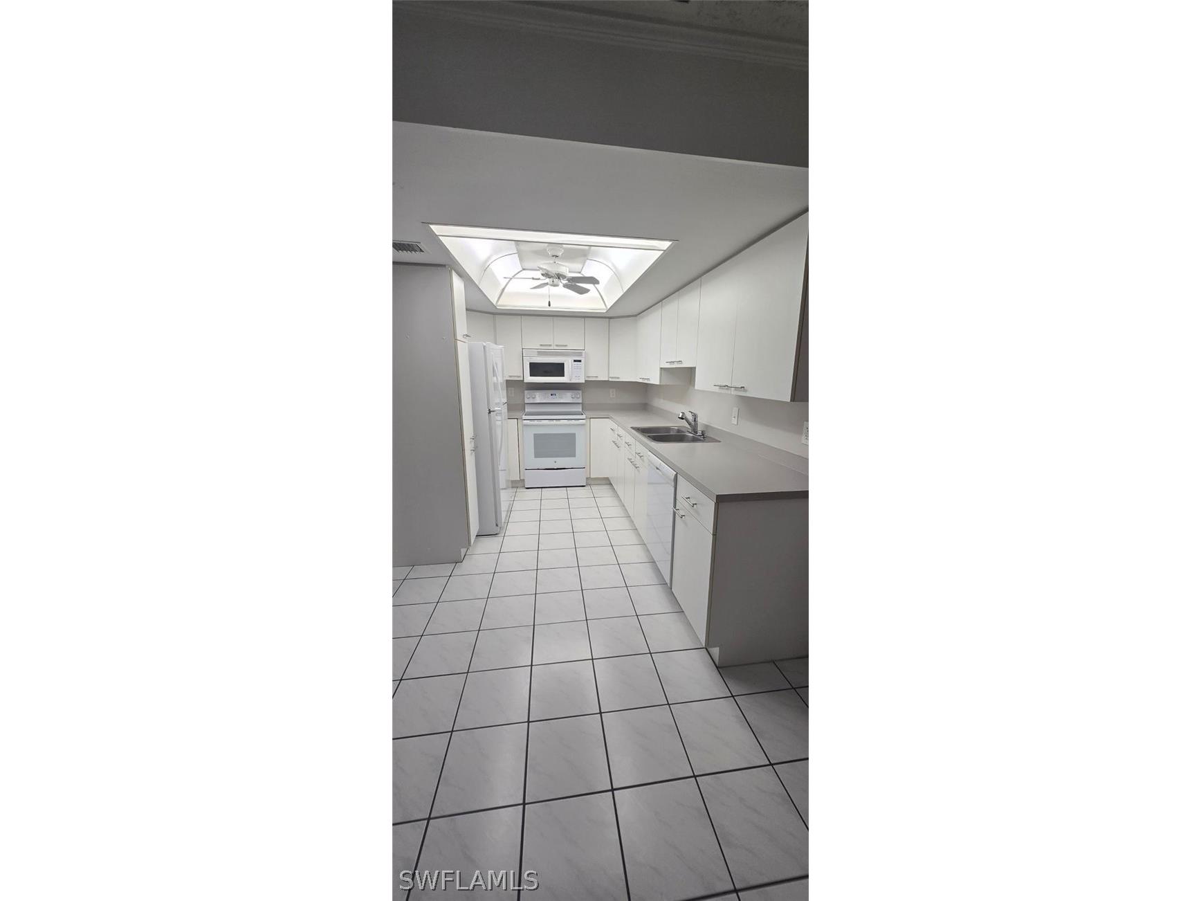 925 Palm View Drive #121 Naples FL 34110 226007146 image7