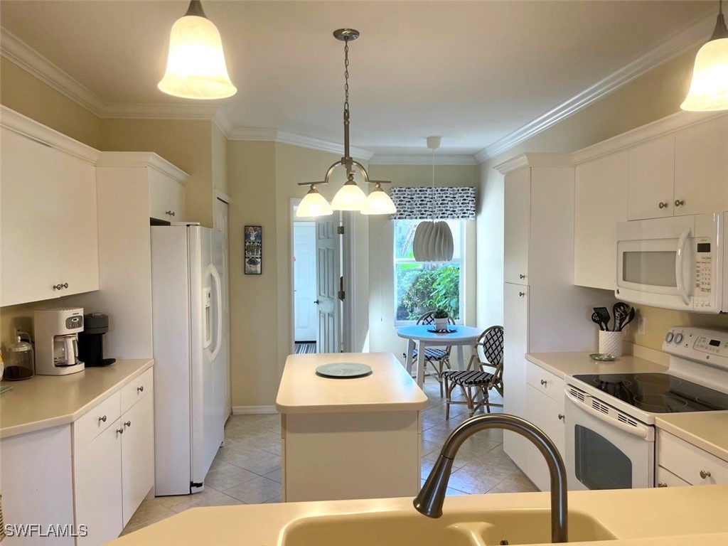 925 Palm View Drive #C111 Naples FL 34110 225081159 image5