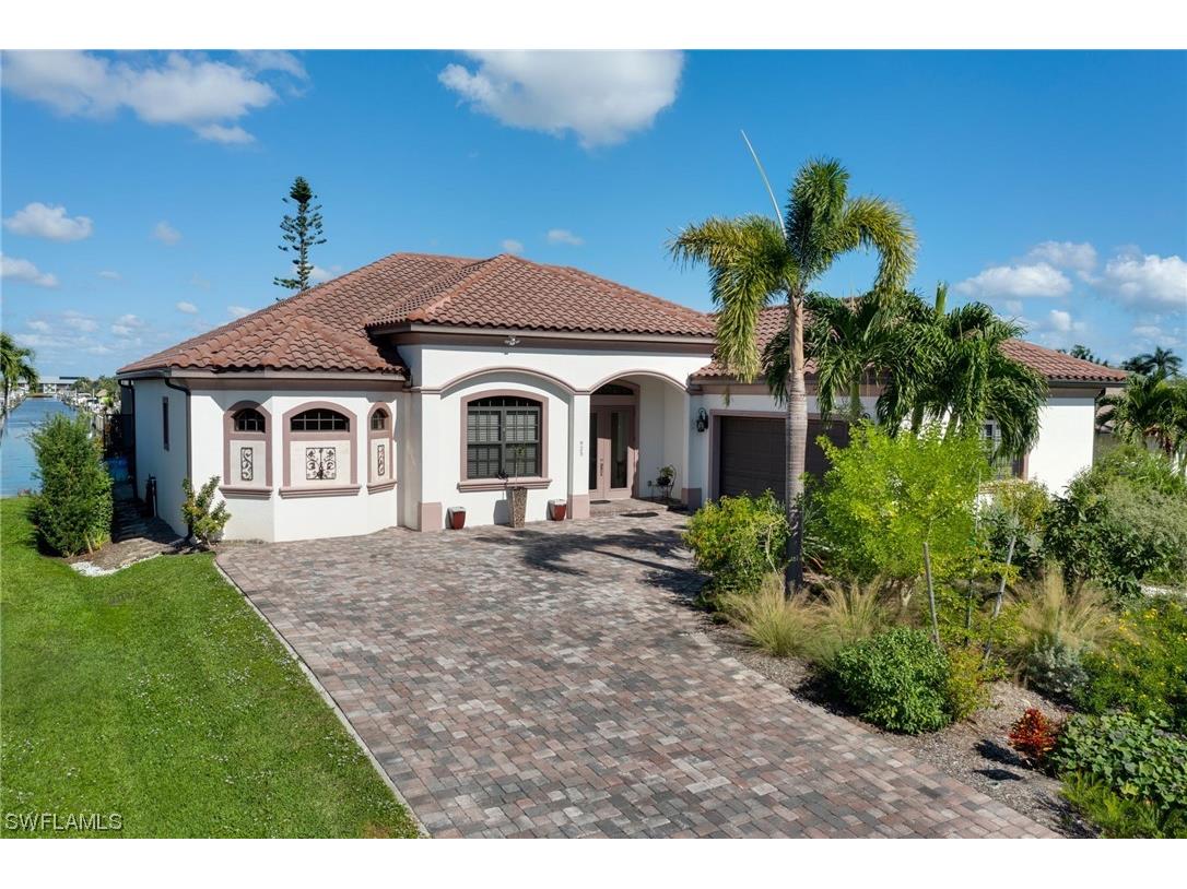 925 SW 51st Terrace Cape Coral FL 33914 223086397 image1