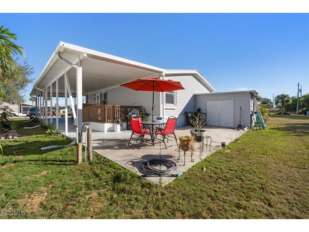 925 Yacht Club Way NW Moore Haven FL 33471 2026003308 image29