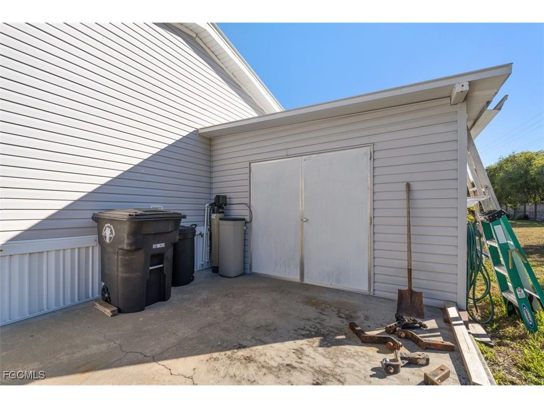 925 Yacht Club Way NW Moore Haven FL 33471 2026003308 image30