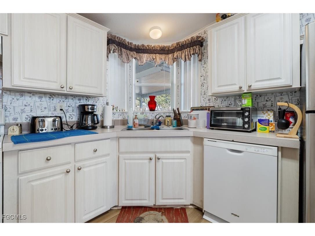 925 Yacht Club Way NW Moore Haven FL 33471 2026003308 image7