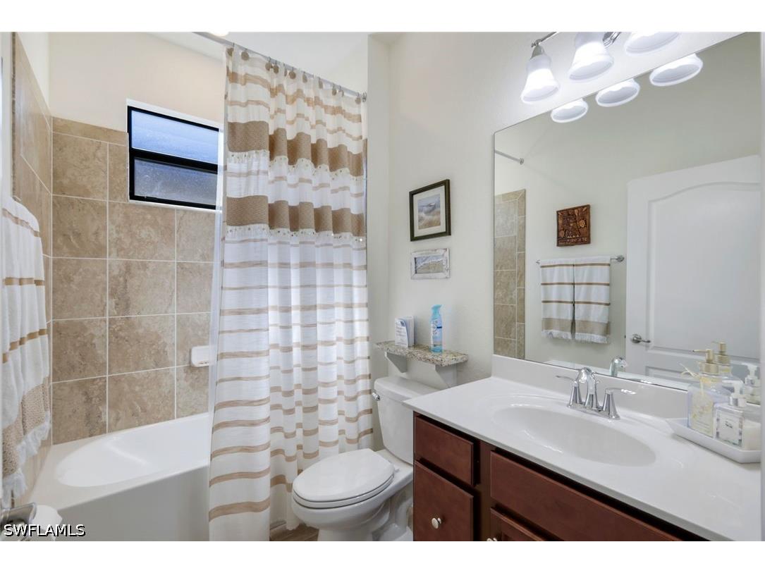 9250 Shadow Oak Lane Naples FL 34120 226024259 image27