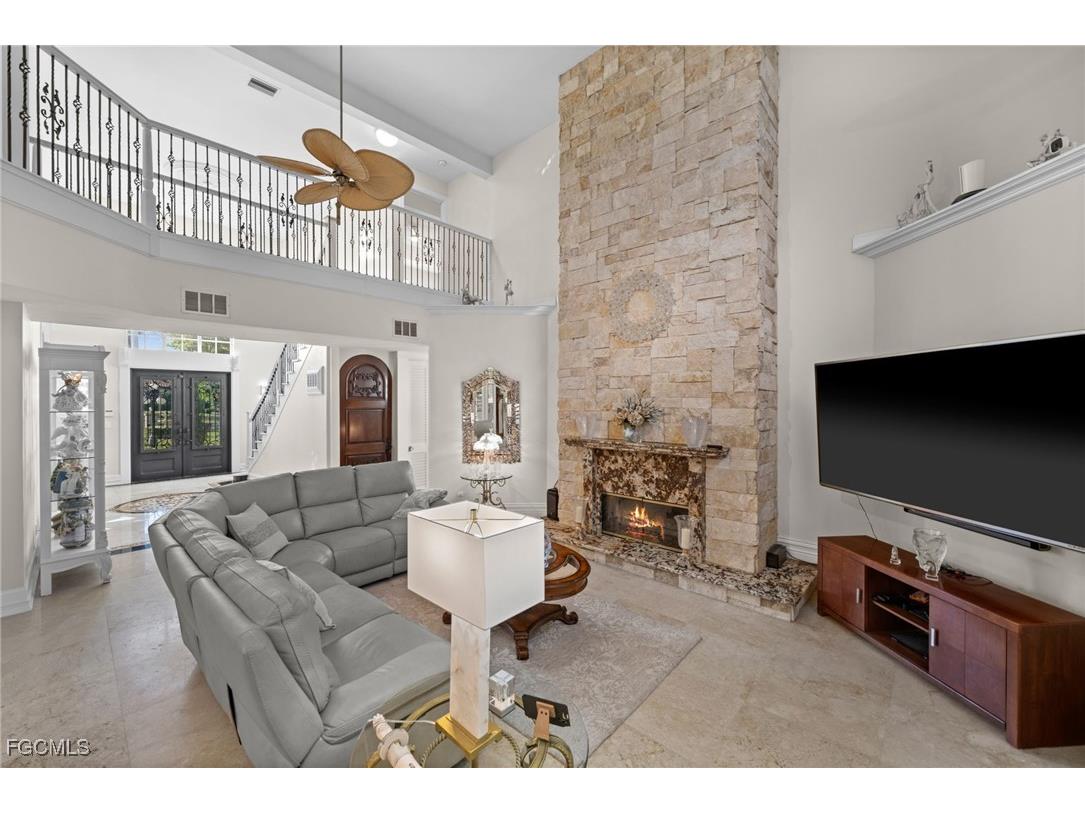 9250 The Lane Naples FL 34109 2025024233 image10