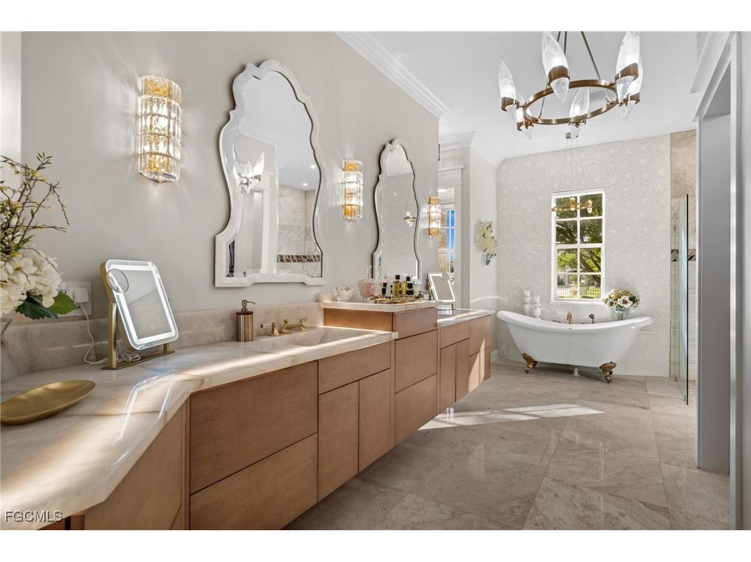 9250 The Lane Naples FL 34109 2025024233 image21