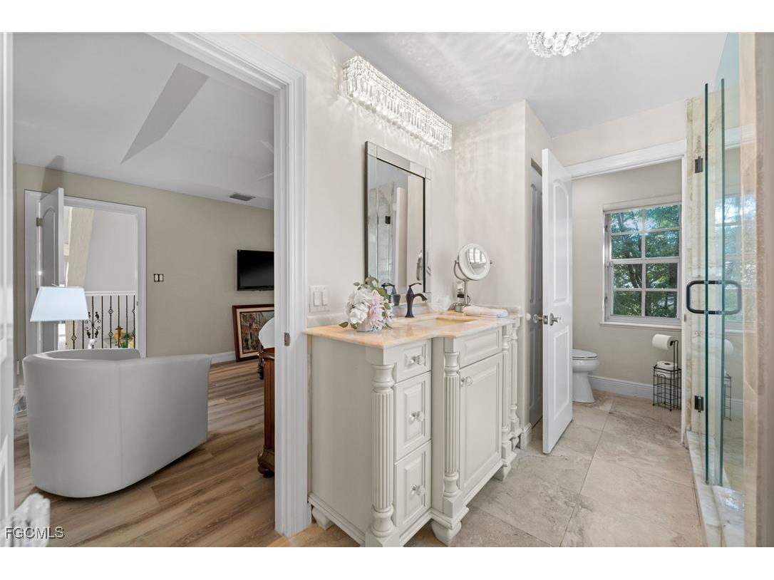 9250 The Lane Naples FL 34109 2025024233 image41