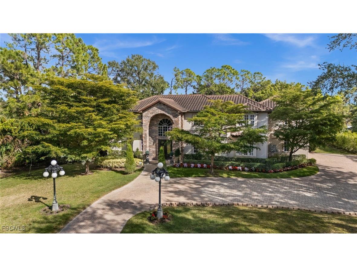 9250 The Lane Naples FL 34109 2025024233 image45