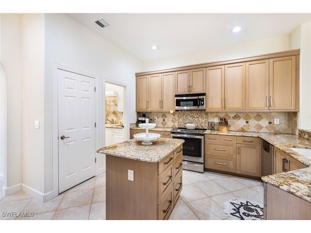 9251 Hollow Pine Drive Estero FL 34135 225077214 image13