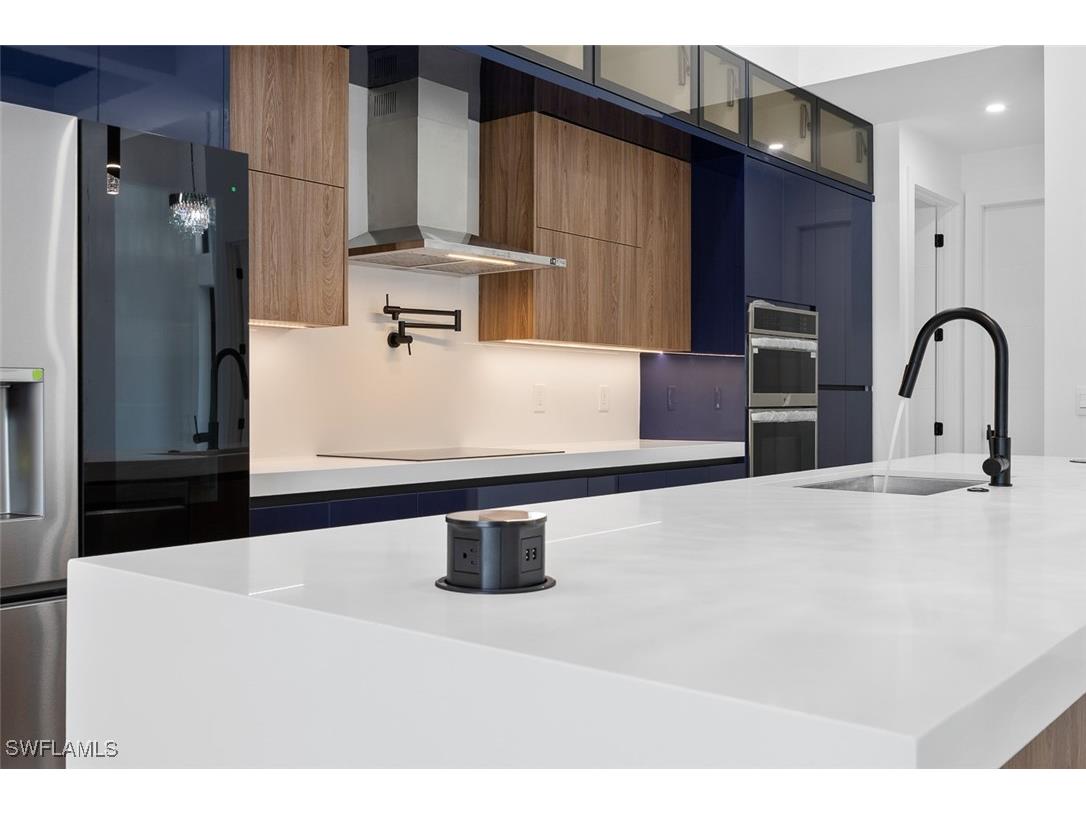 926 Gleason Parkway Cape Coral FL 33914 225067154 image2