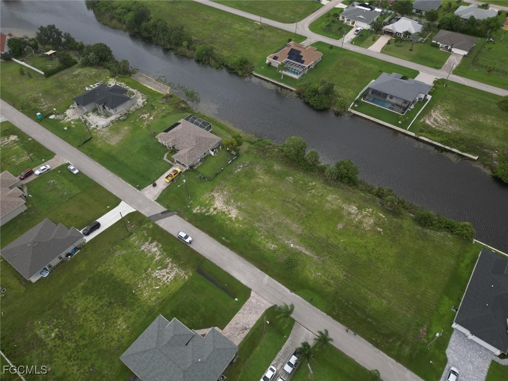 926 NW 9th Avenue Cape Coral FL 33993 2025009514 image4