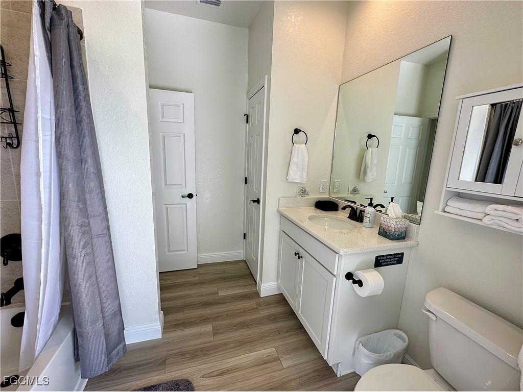 926 SE 23rd Place Cape Coral FL 33990 2025006247 image13