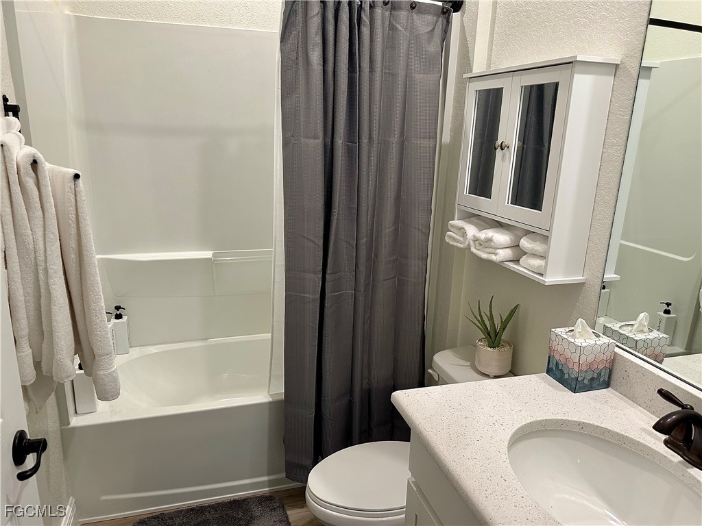 926 SE 23rd Place Cape Coral FL 33990 2025006247 image14