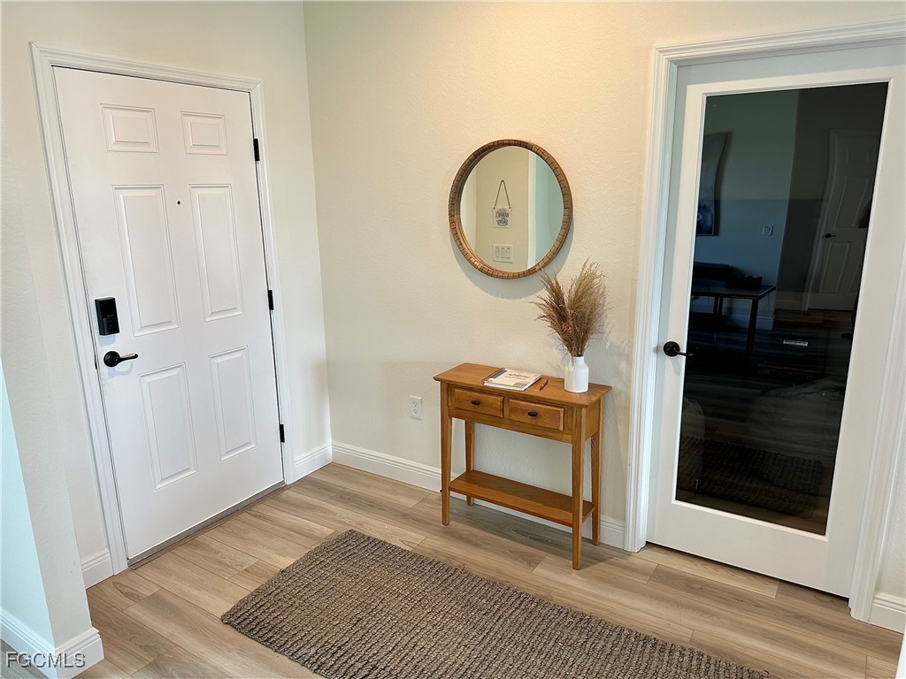 926 SE 23rd Place Cape Coral FL 33990 2025006247 image2