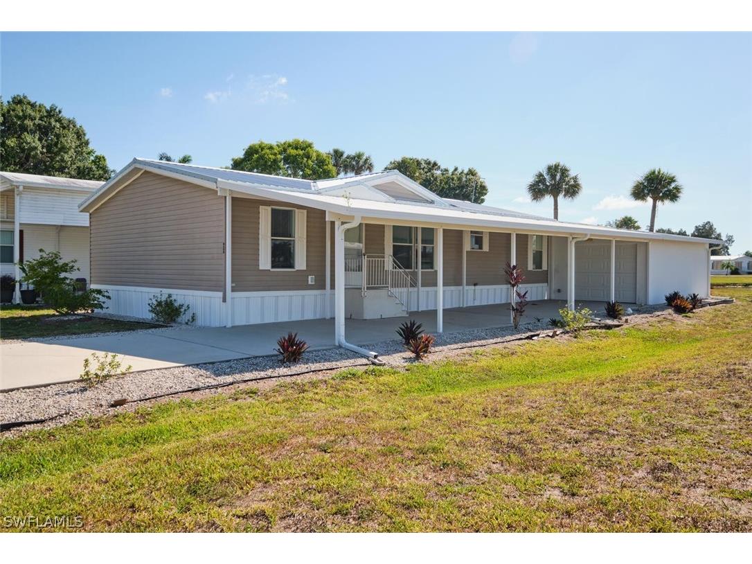 926 Yacht Club Way NW Moore Haven FL 33471 224046237 image1