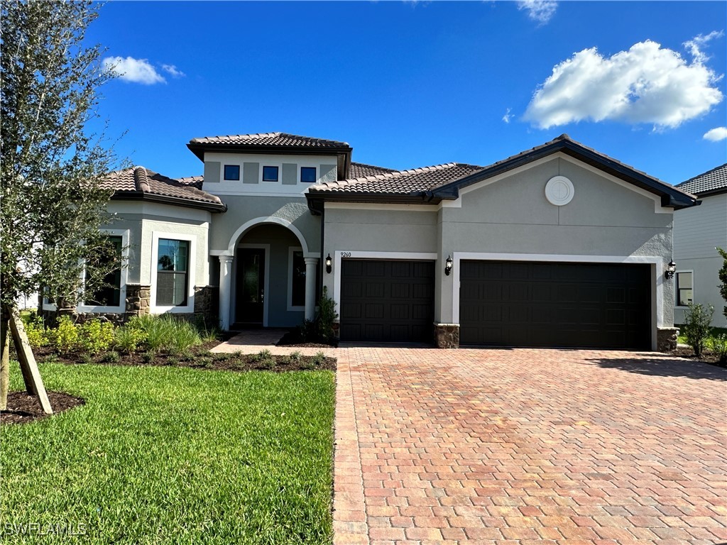 9260 Cormorant Drive Naples FL 34120 225081584 image1