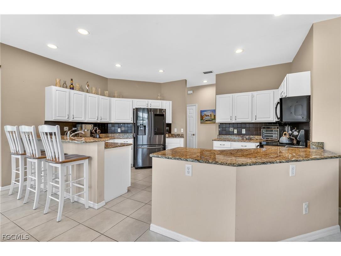 9261 Pittsburgh Boulevard Fort Myers FL 33967 2026006688 image3