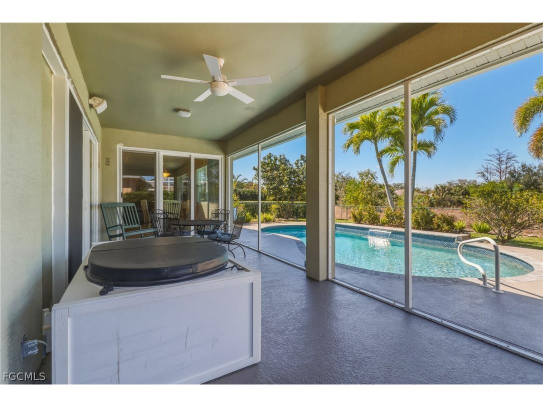 9261 Pittsburgh Boulevard Fort Myers FL 33967 2026006688 image32