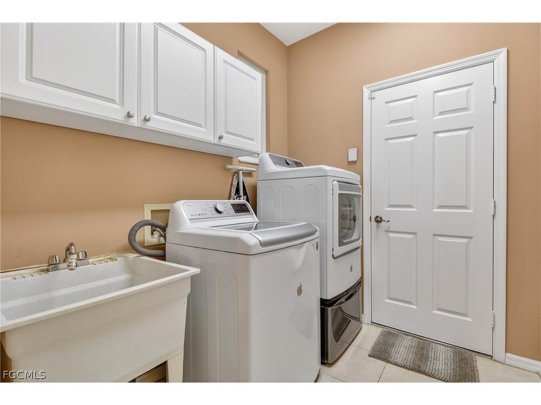 9261 Pittsburgh Boulevard Fort Myers FL 33967 2026006688 image40