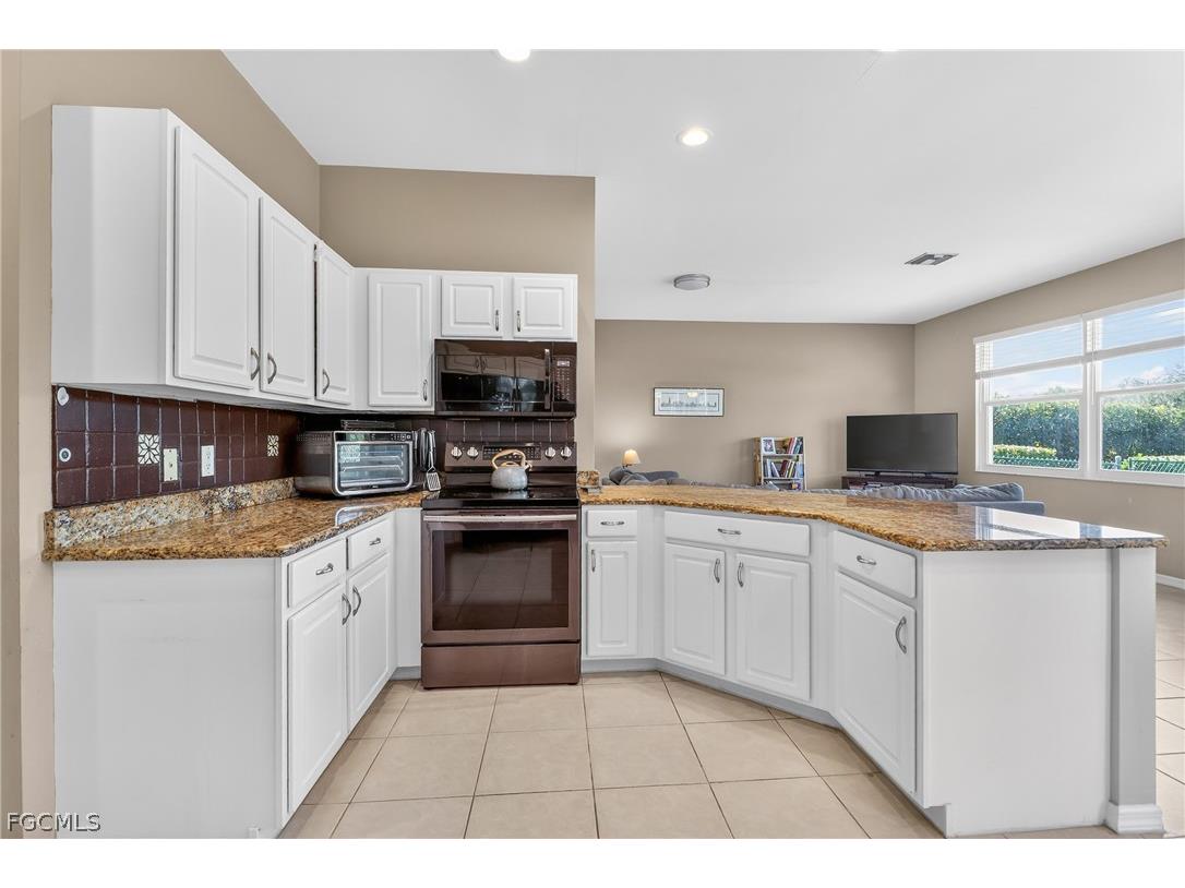 9261 Pittsburgh Boulevard Fort Myers FL 33967 2026006688 image6