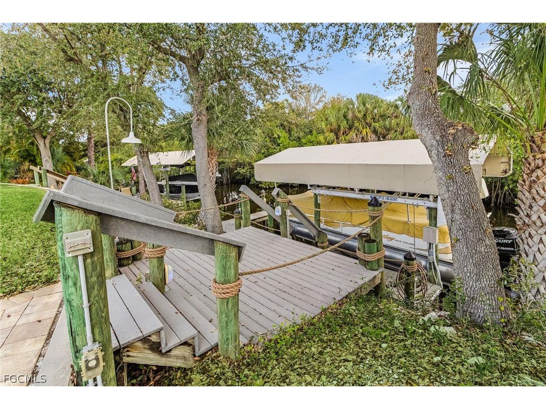 9262 Palm Island Circle North Fort Myers FL 33903 2026011162 image23