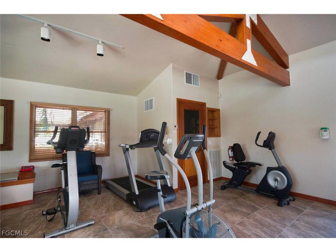 9262 Palm Island Circle North Fort Myers FL 33903 2026011162 image44