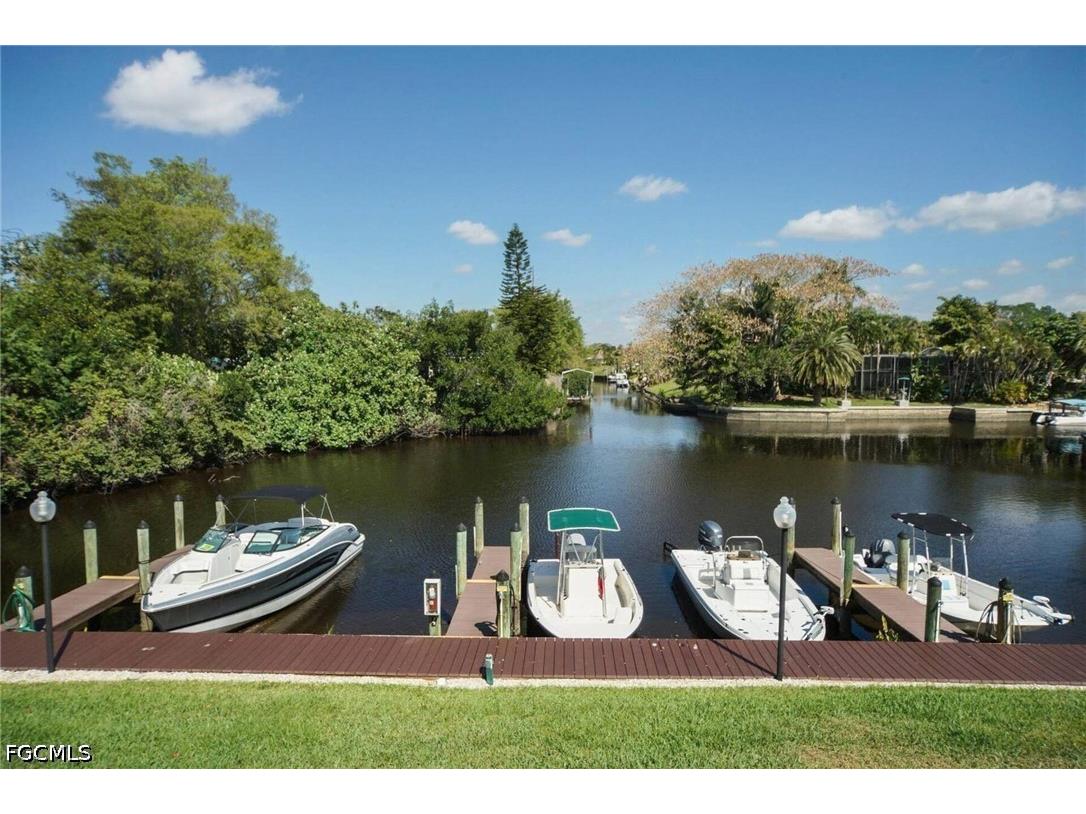 9262 Palm Island Circle North Fort Myers FL 33903 2026029032 image38