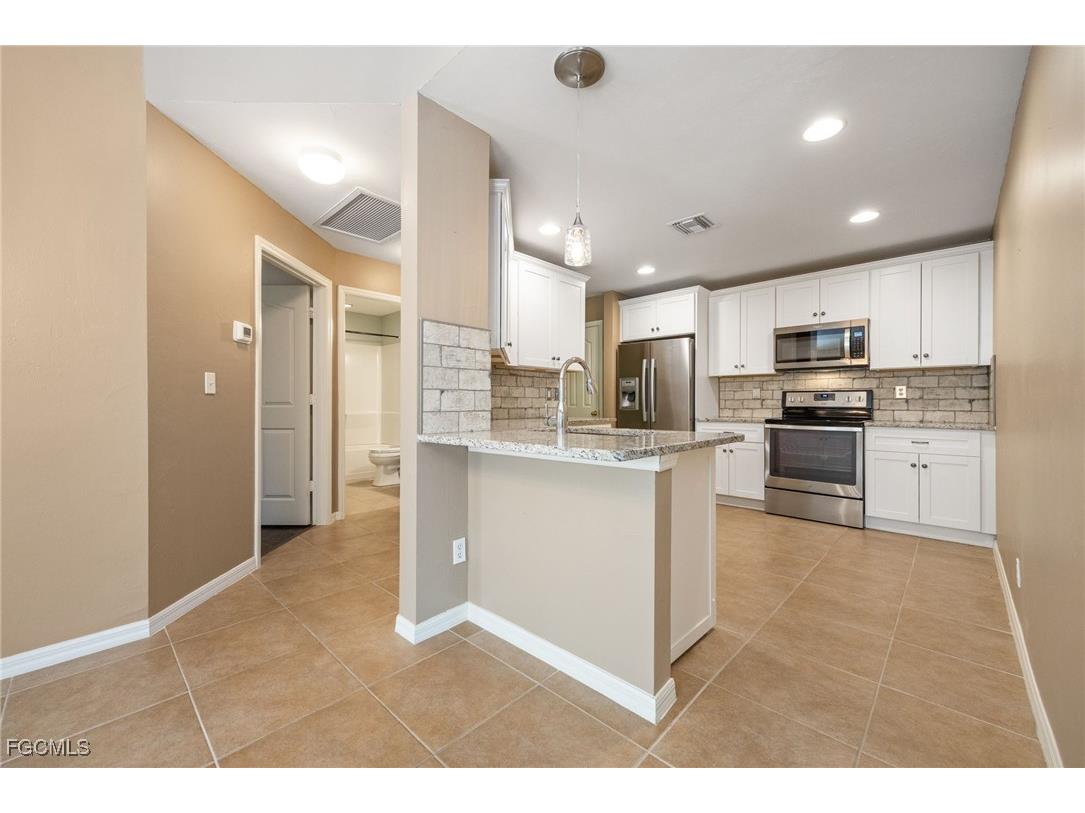 9263 Aegean Circle Lehigh Acres FL 33936 2025015695 image10